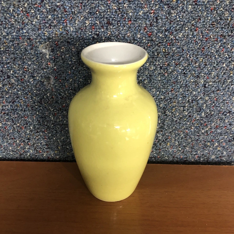 Jarrón decorativo de cerámica pequeño amarillo brillante decoración de estantería floral asiática de colección 6" Foto 2 de 4