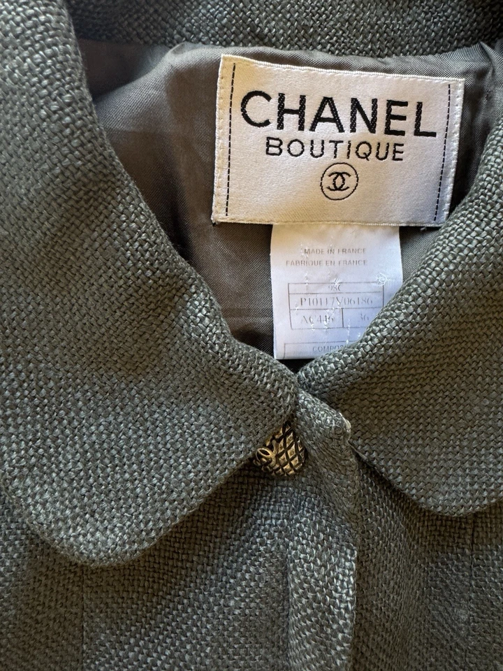 CHANEL S/Se 1995 Women’s Linen Jacket Blazer Light Green - Image 3 of 4