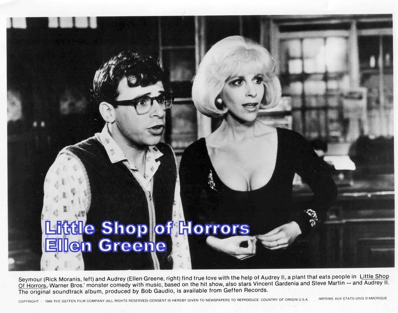 LITTLE SHOP OF HORRORS- ORIGINAL 8X10 PHOTO-RICK MORANIS,ELLEN GREENE W/CAPTION