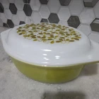 Vintage Pyrex Casserole Dish 043 1.5 QT Avocado Green w/lid Olive Pattern