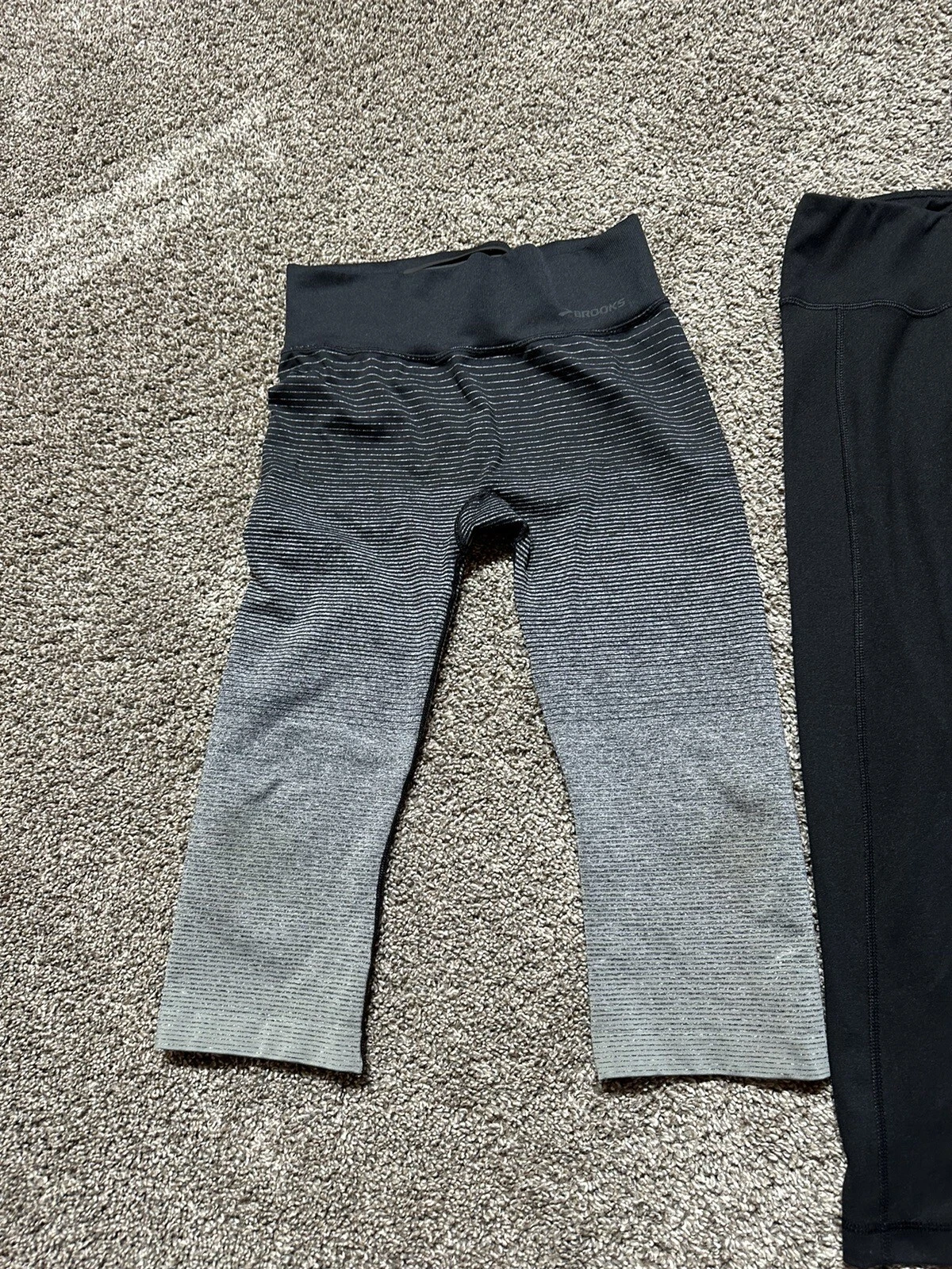 yogalicious old navy lot of 3 leggings