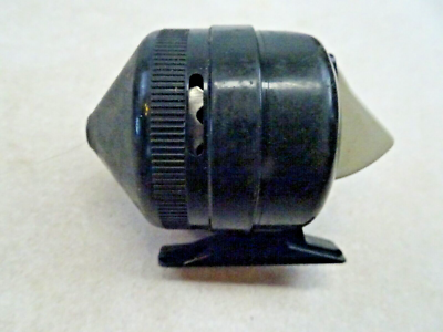 Vintage Zebco 202 Spincast Fishing Reel Made In U.S.A. Green Vintage Zebco 202 Spincast Fishing Reel Made In U.S.A. Green