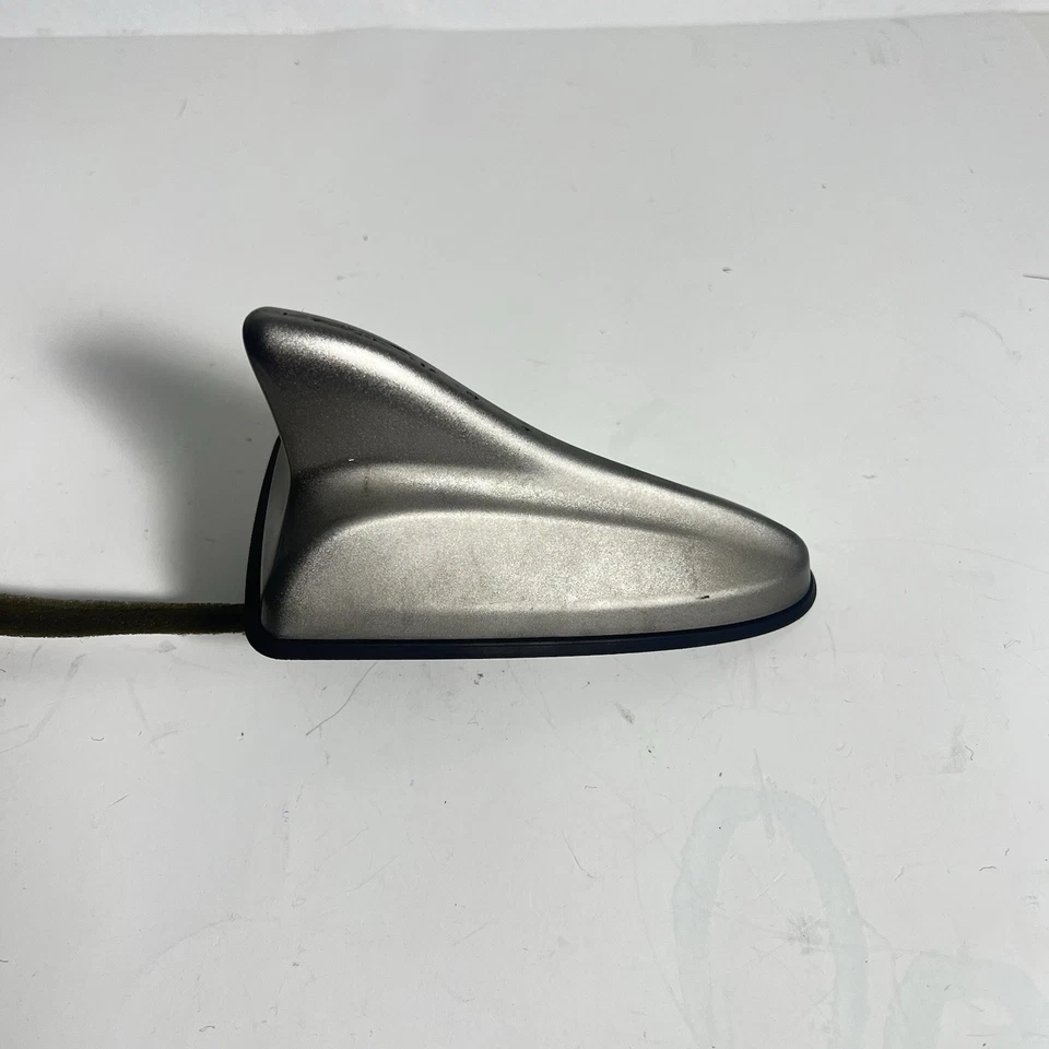 2016-2018 Hyundai Elantra Shark Fin Antenna Silver - Image 2 of 4