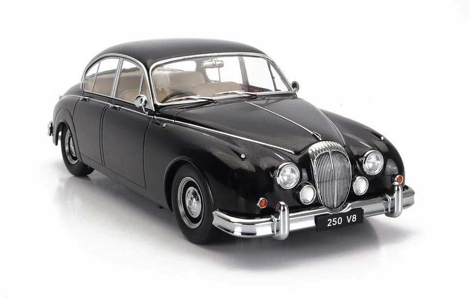 MODELLINO AUTO STATICO KK DAIMLER 250 V6 RHD 1962 NERO INTERNI BEIGE SCALA 1/18 - Immagine 4 di 4