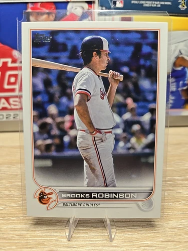 2022 Topps Update Brooks Robinson Image Variation #US235