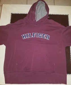 tommy hilfiger maroon hoodie