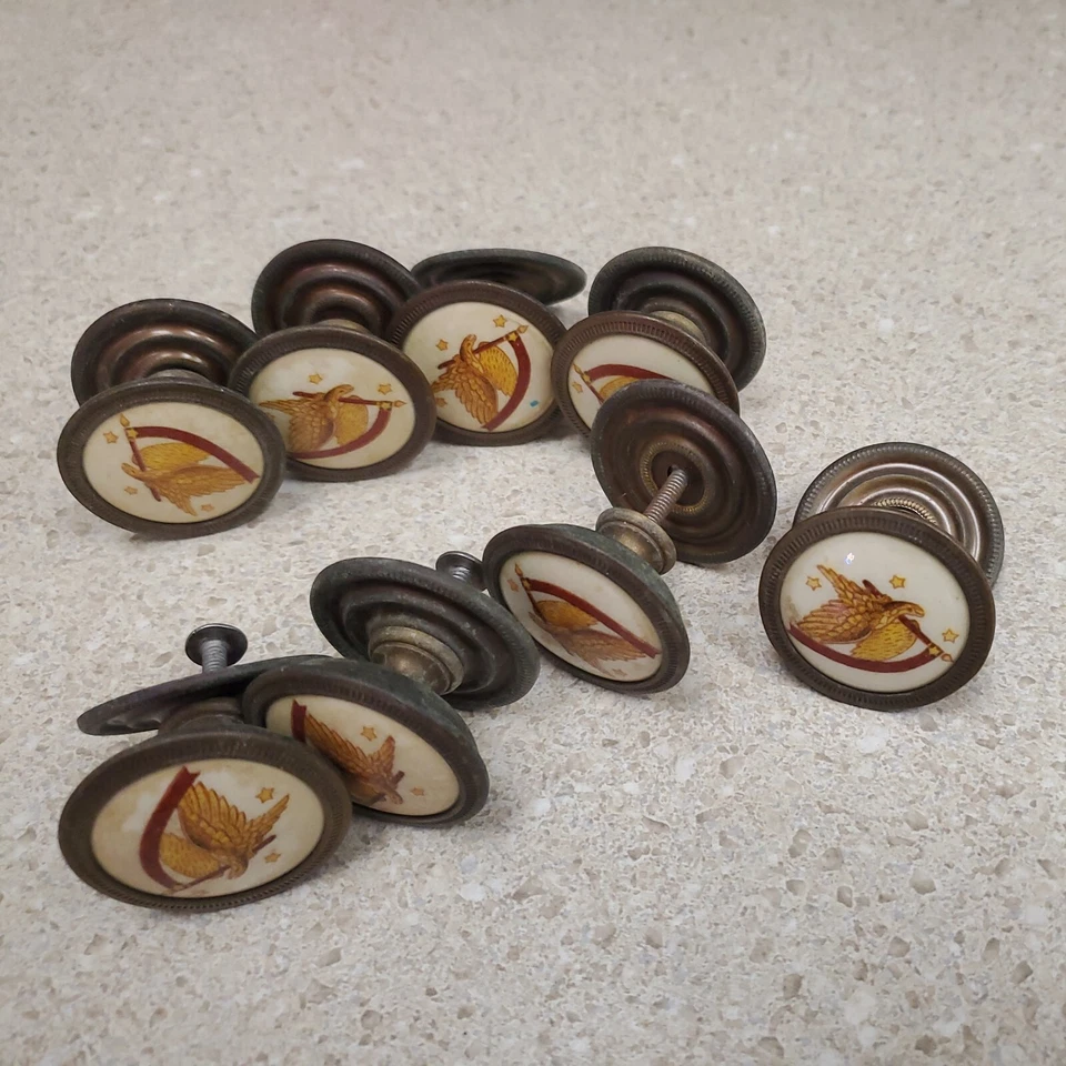 Eagle in Flight w Banner Stars Porcelain Brass Knob Pulls Arch Hardware 8pcs - Image 2 of 4