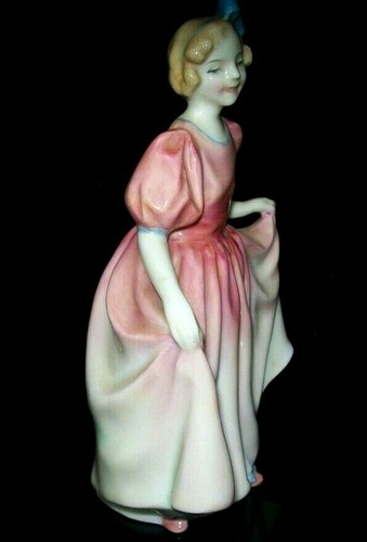 Vintage Royal Doulton Bone China Figurine "Sweeting" No. HN1935 SA Retired EXC - Picture 3 of 10