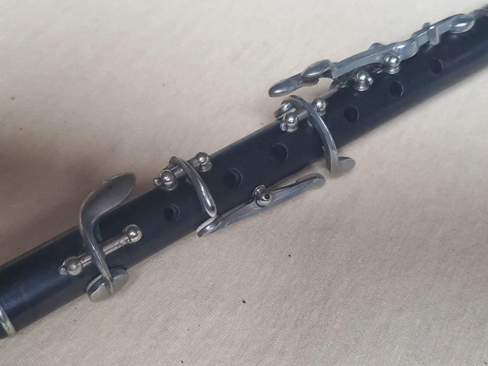 Nice old wooden piccolo flute in "Des" , "Kohlert sons" 7key, 6 holes! - Image 2 of 4