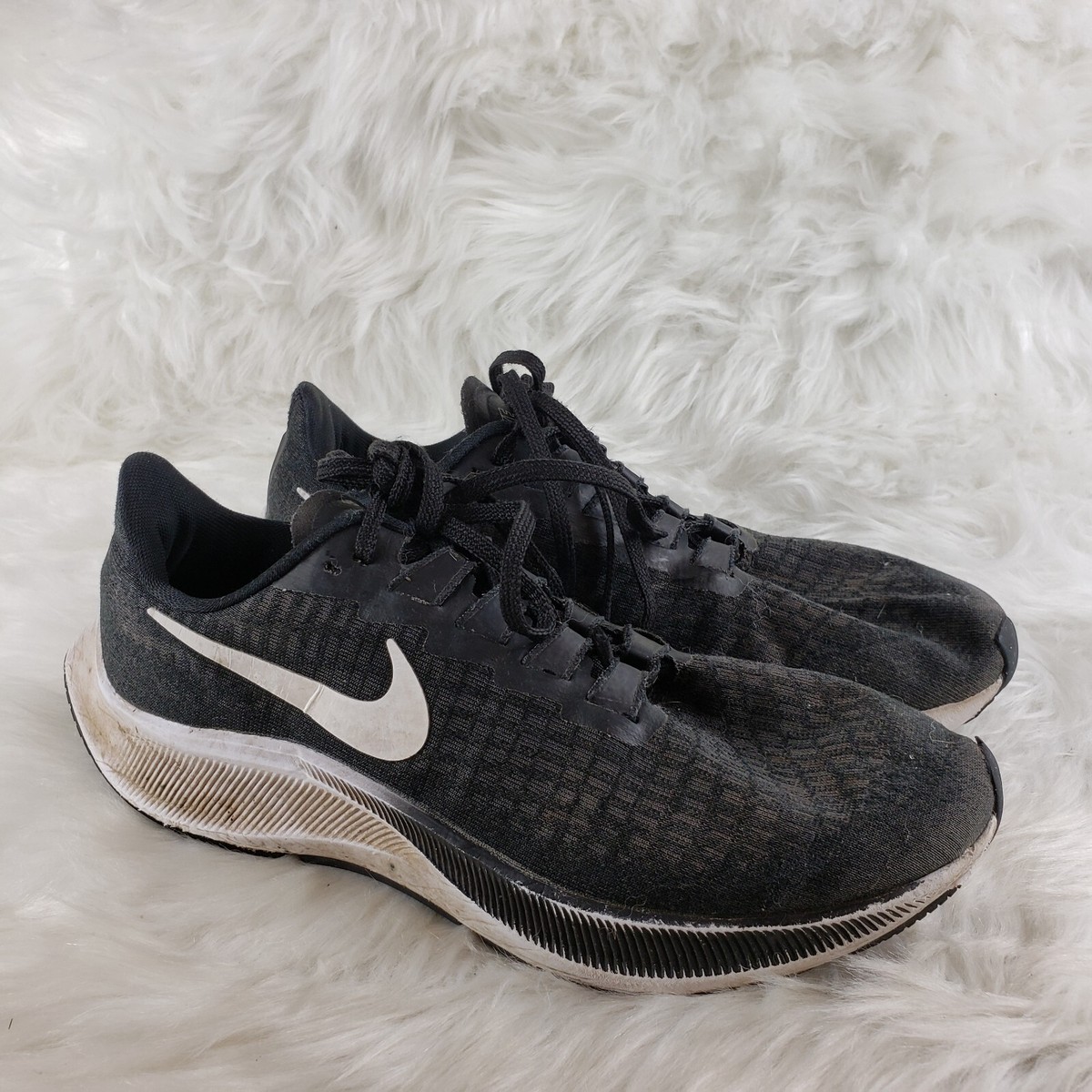 Sepatu Running Grey Nike Pegasus 37 Nike Pegasus 37 Eliud Kipchoge