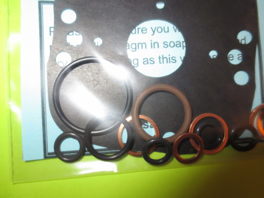 Repair Kit / Set For 4-Cylinder Aluminum K-Jetronic Fuel Quantity Distributor (Mengenteiler)