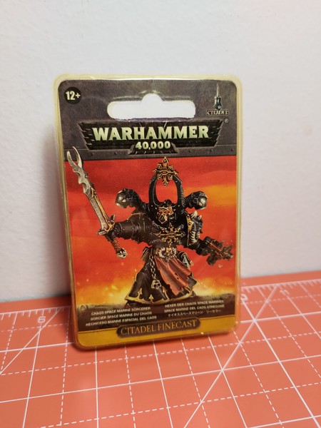 Warhammer 40,000 Chaos Space Marines Sorcerer Citadel Finecast