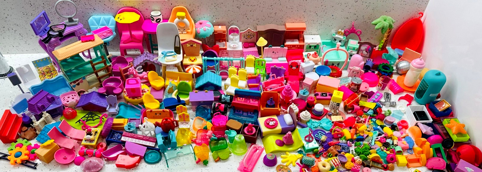 Huge Mixed LOT Toy Miniature Accessory Dollhouse Furniture Nursery Swing Disney