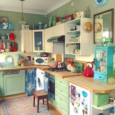 SUZIE Q RETRO NIFTY KITCHENWARE* CUTTING BOARD*SPATULA*SERVING SPOON*TIMER* NWT