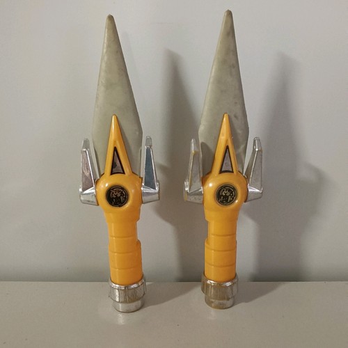 POWER RANGERS ARMI RANGER GIALLO - Foto 1 di 5