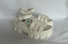 Wild Fable Women's Avril Fisherman Sandals White