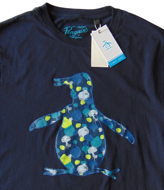 Men's PENGUIN Logo Art Paint TShirt Tee Shirt Medium M NWT NEW Cool