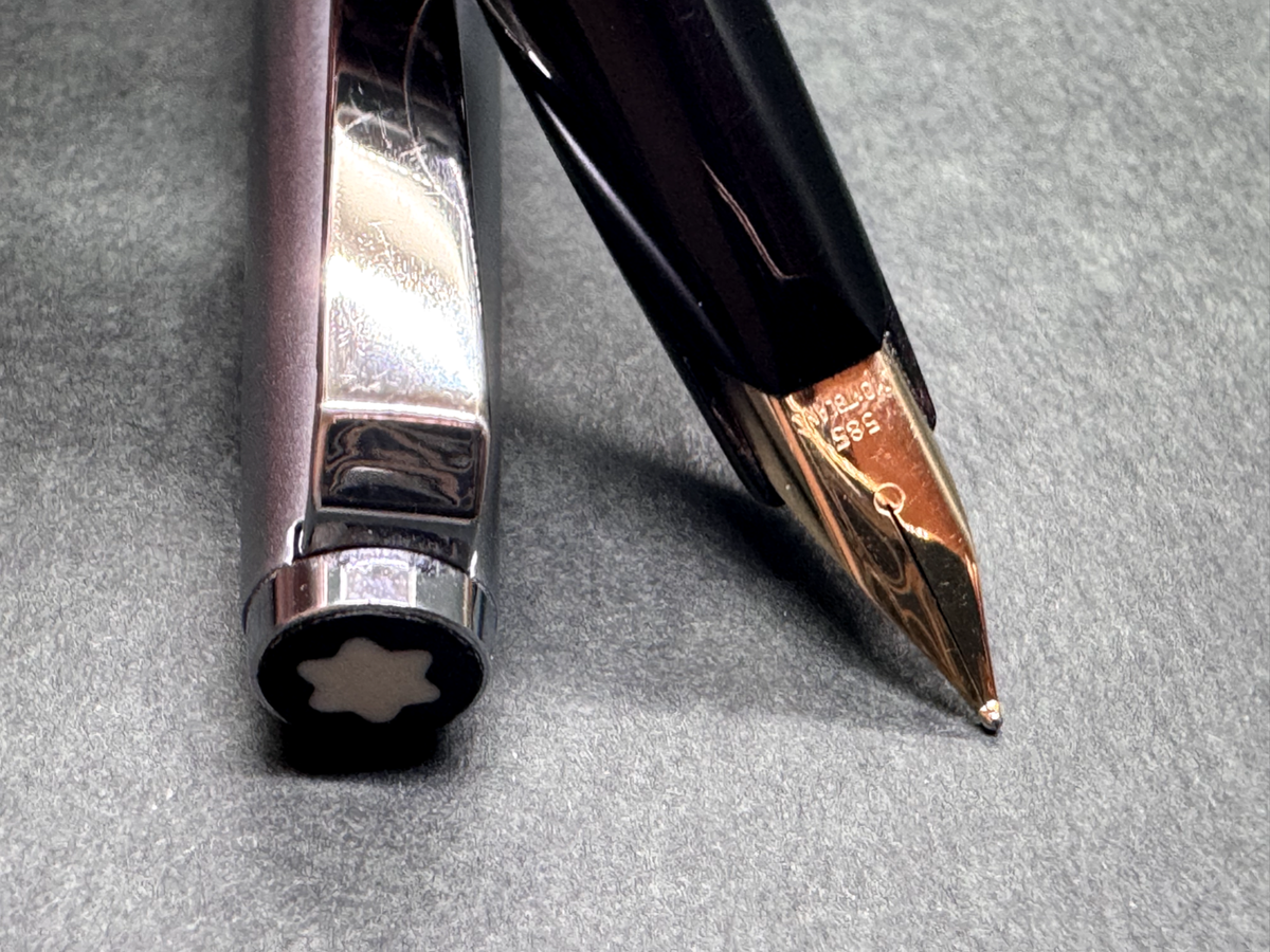 Exc++] MONTBLANC Junior 622 Silver＆Black Vintage Fountain Pen 14K