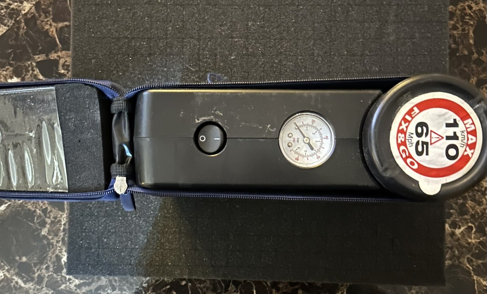 04-08 MASERATI QUATTROPORTE PORTABLE TIRE INFLATOR AIR PUMP OEM