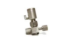 Nupro SS-BNV51-C High Purity Bellows Sealed Valve (5175)