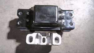 Motorträger Seitlich Links 3C0199555P 1598 CCM 77 KW VW Passat 1.6 TDI DPF