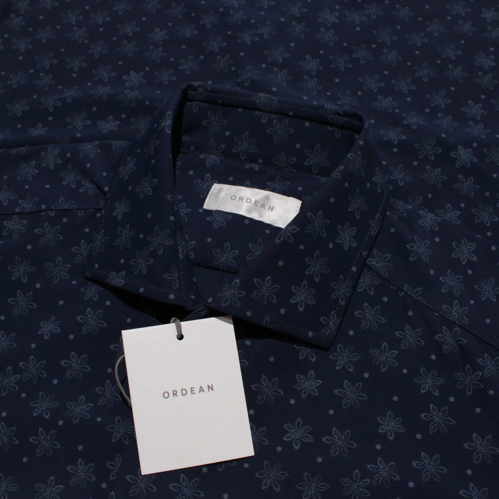 Ordean NWT Casual Button Down Shirt Size M in Blue Floral Print Polyamide Blend