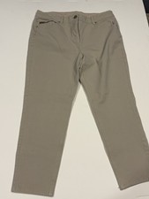 Chicos So Slimming Girlfriend Ankle Pants Beige Size 1.5 US SZ 10 Or Medium