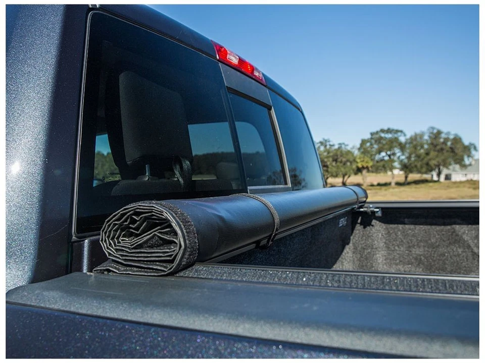 Access Vanish Tonneau Fits 99-06 Chevy 1500 6'6" Stepside (req. self-tap screws) Foto 4 de 4