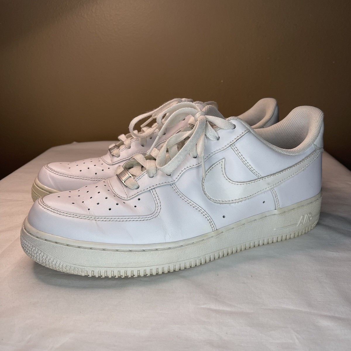 Size 10.5 M - Nike Air Force 1  display picture 1