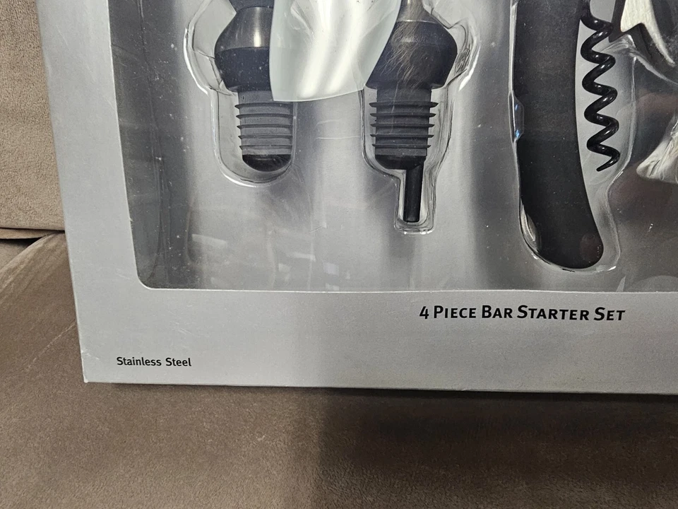 OXO Softworks 4 件套不锈钢和黑色酒吧入门套装跳虎 Pourer 葡萄酒 — 第 3/4 张图片