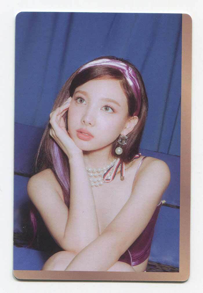 TWICE - Feel Special [B ver.] PREORDER BENEFIT OFFICIAL PHOTOCARD