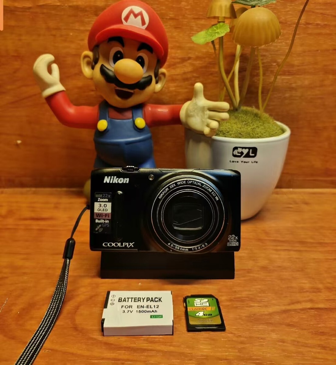 Nikon COOLPIX S9500 18.1MP 22x Zoom digital camera Wi-Fi Battery