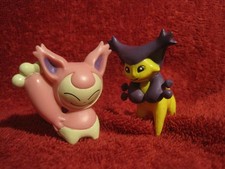 2 Pokemon Figuren: Eneco + Enekoro (Skitty + Delcatty) gebraucht/F33