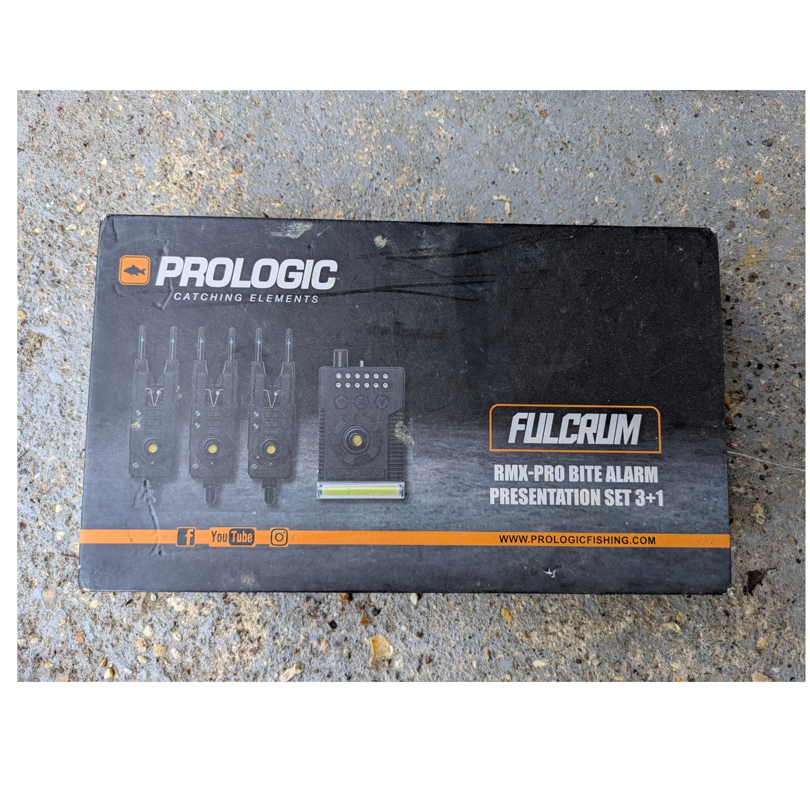 Prologic Fulcrum RMX-PRO Bite Alarm Set 3+1 Black LED Receiver Carp