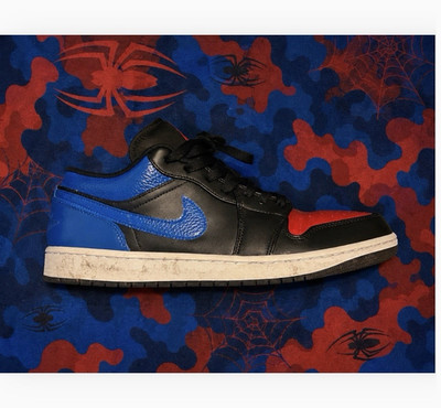 Jordan 1 SpiderMan Low Top customs some peeling on toe box pretty much brand new