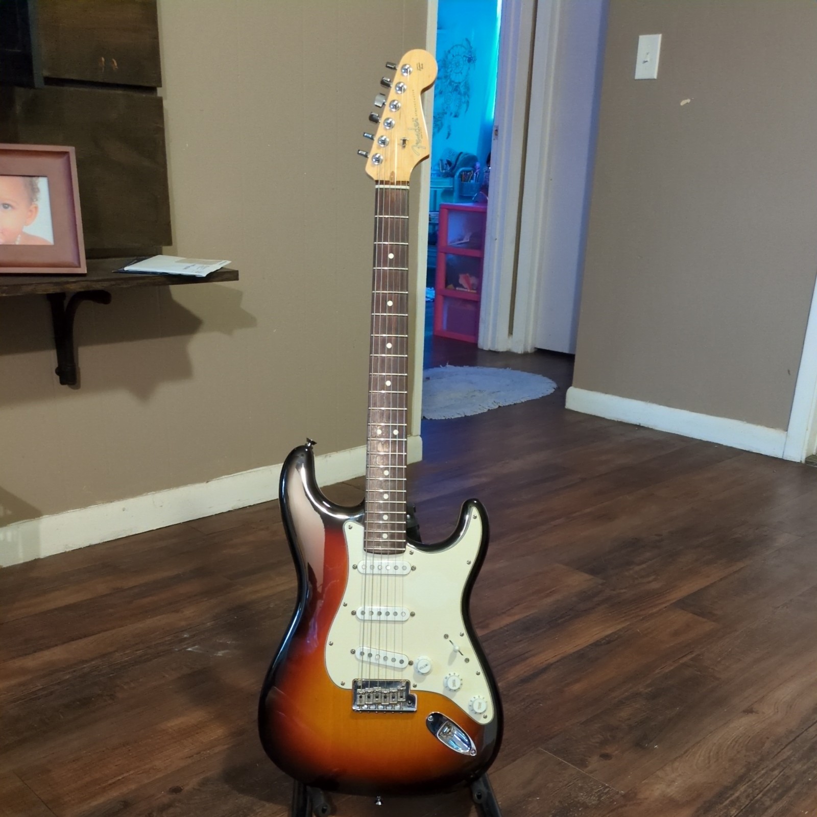 2008 Fender USA American Standard Stratocaster. Beautiful Sunburst w/ OHSC Nice.