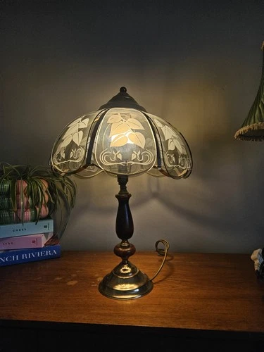 Vintage Style Tiffany Lamp Etched Glass Floral Shade Brass Table Lamp