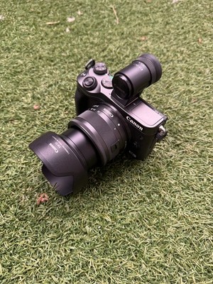 Canon EOS M6, Two Batteries, EF-M 15-45mm + Lenshood, EVF-DC2 Viewfinder, Box
