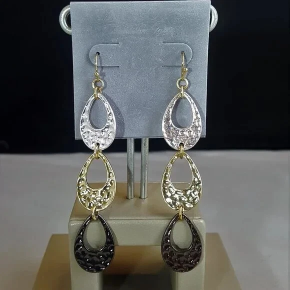 Pendientes de gancho de metal martillado multicolor de moda Talbots para mujer nuevos con etiquetas Foto 3 de 4