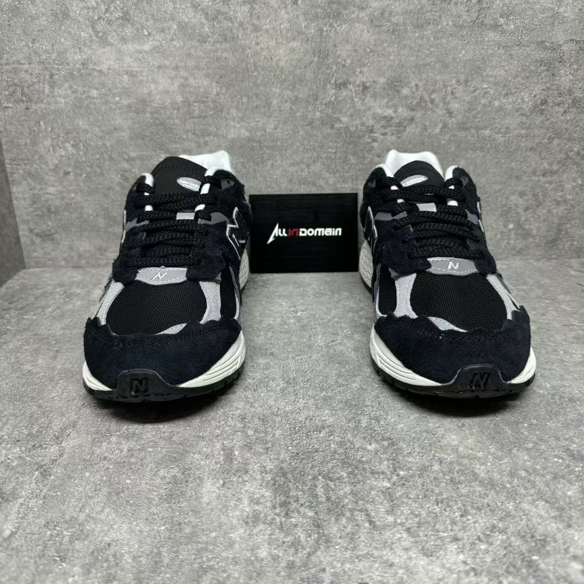 Level SS/New - New Balance 2002R Protection Pack - Black