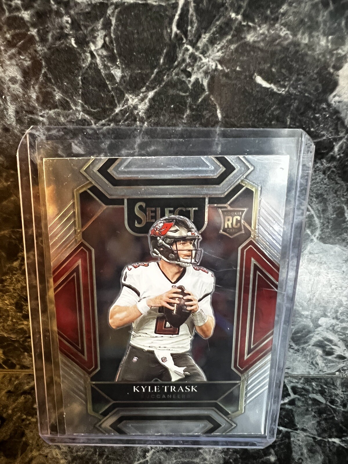 2021 SELECT KYLE TRASK QB BUCS ROOKIE #263 CLUB LEVEL DIE-CUT SILVER PRIZM SSP