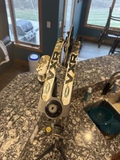 Very NICE Mathews VXR 31.5 --  70lb 28” w/ QAD Drop away