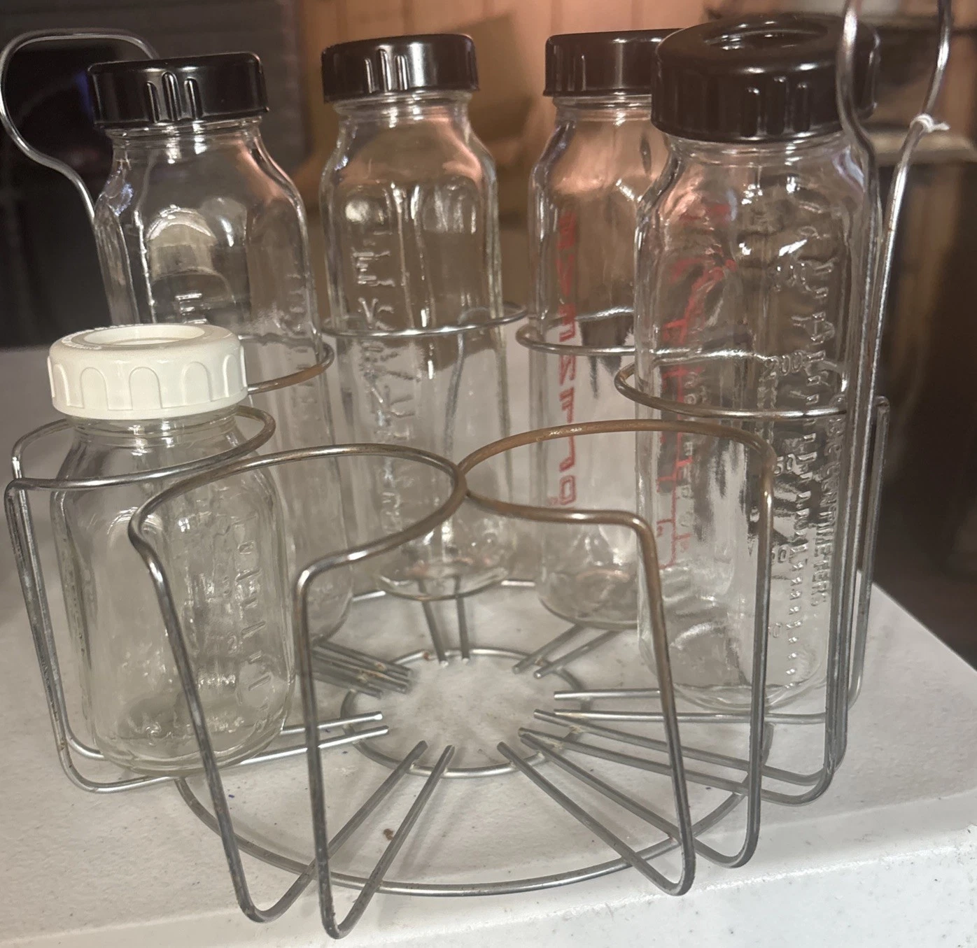 5 Vintage Even Flo 8 Oz And A 4 Oz Baby Bottles With Holder