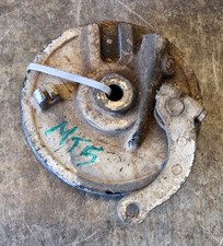 HONDA MT5 FRONT BRAKE PLATE ( MT50 ) - FREE UK P+P - AXLE
