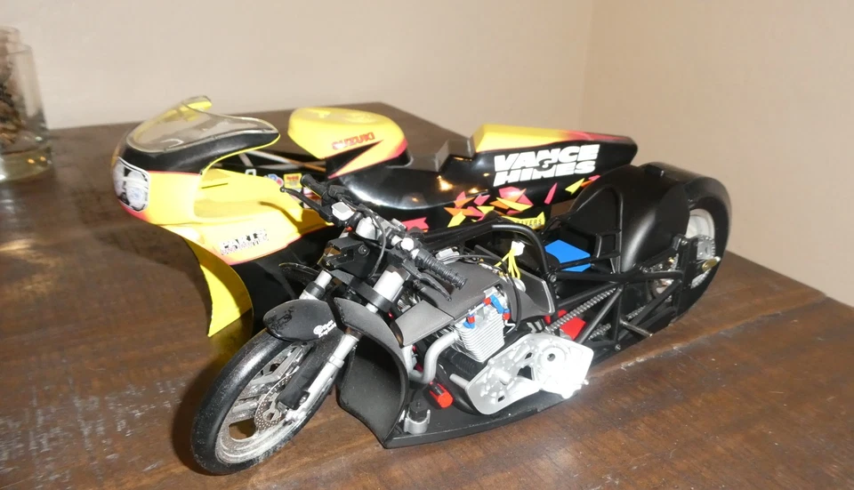 Vintage Matt Hines Vance & Hines Eagle 1 MAC Tools 1999 Suzuki Pro Stock Bike!! - Image 2 of 4