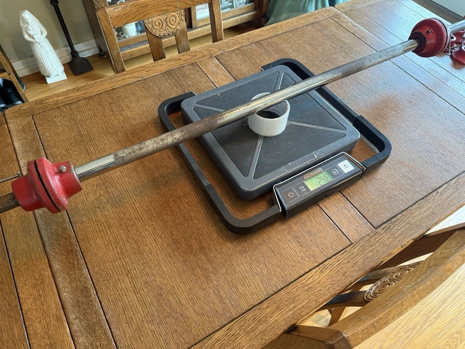 Barra de pesas York vintage de 5’ de largo de 1” de diámetro con collares interiores exteriores de 24 libras Foto 3 de 4