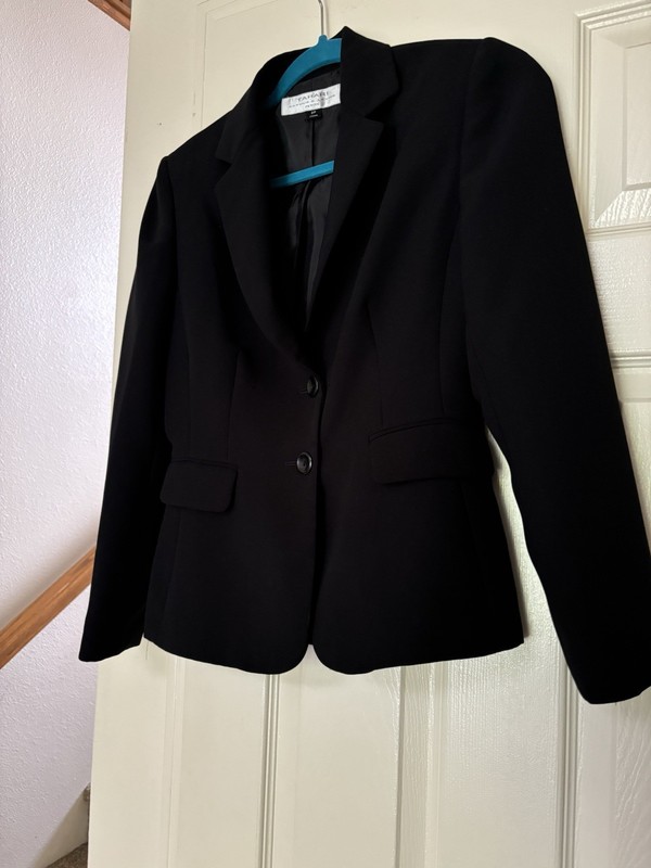 Women’s Arthur Levine Tahari Black Jacket 2p Petite