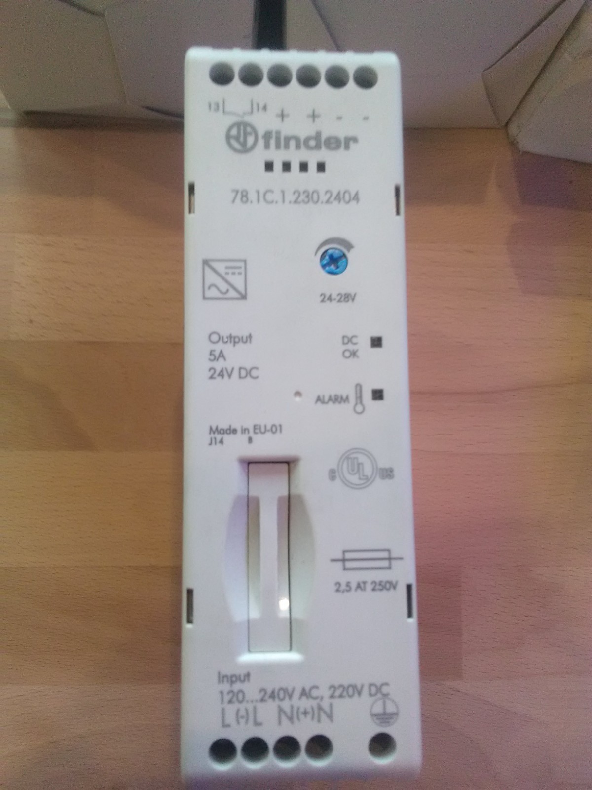 Alimentation Finder 78.1C.1.230.24 pour stabiliser le courant 24VDC d'un automate