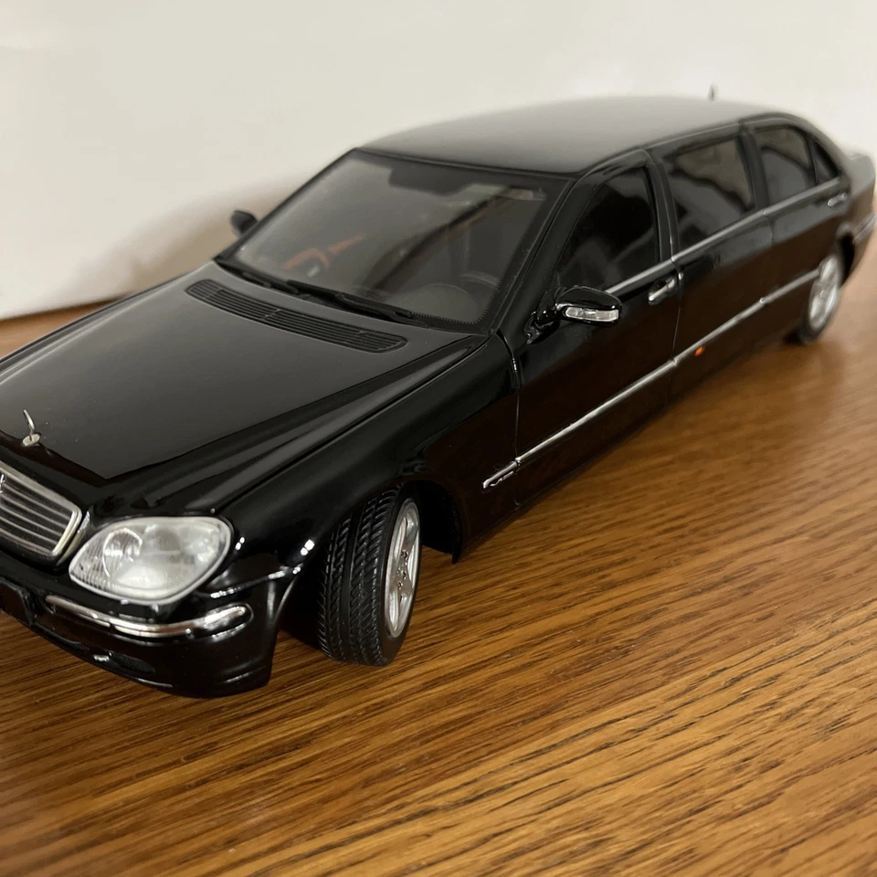 2002 Mercedes-Benz S-Class Pullman Guard V-12  Die-Cast  1:18  ~ By Sun Star  - Image 2 of 4