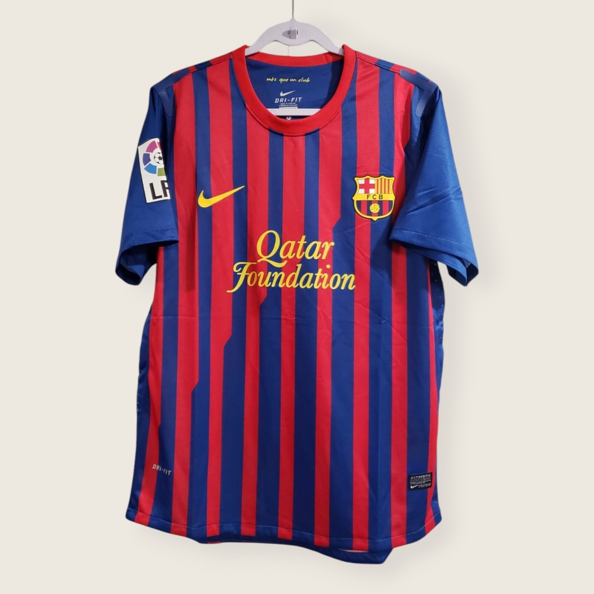 FC Barcelona 2011-2012 Home - # 3 - Large (Run Small) | eBay